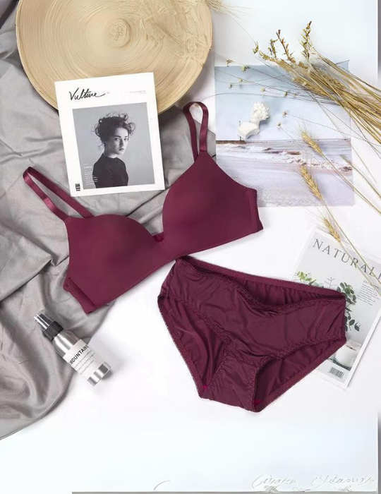 T-Shirt Non-Wired & Seamless  Padded Bra & Panty