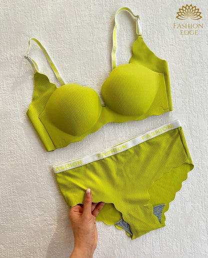 FLARE FASHION LIGHT PUSH UP BRA SET