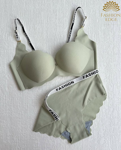 FLARE FASHION LIGHT PUSH UP BRA SET